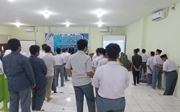 SMAIT Darul Fikri Makassar saat Gelar MPLS