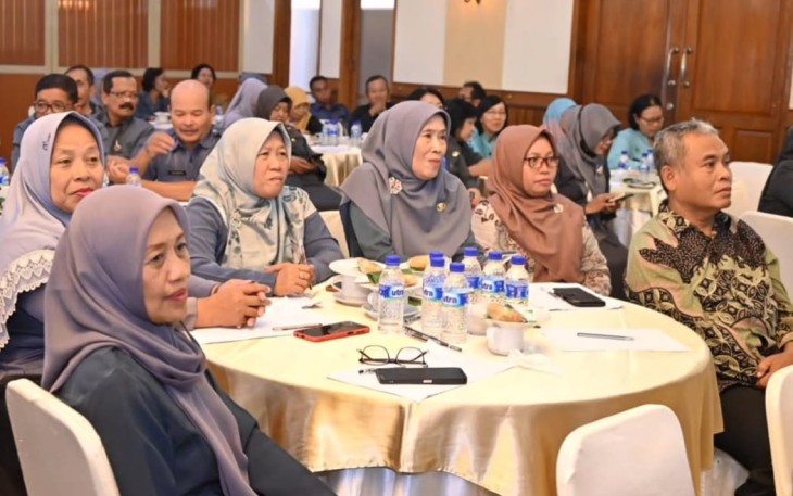 Sejumlah ASN sedang mengikuti kegiatan pembekalan purna tugas, di Aula Kantor BKPSDM Karanganyar, Jumat (2352025).
