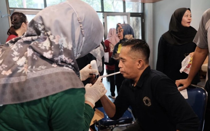 Pelaksanaan skrining kesehatan bagi ASN Disporyata dan Irda Depok, Jum'at (14/2)