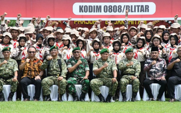 Danrindam V/Brawijaya Brigjen TNI Hari Rahardjanto pada upacara penutupan Persami KKRI di Yonif 511/DY, Minggu (7/12/2025).