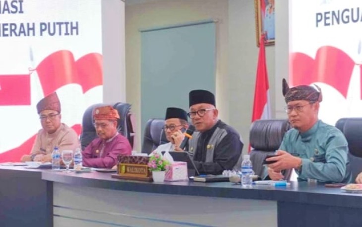Wali Kota Tanjungpinang H. Lis Darmansyah, S.H., pada Rapat Koordinasi Penguatan Kopearsi Merah Putih di Aula Kantor Wali Kota Tanjungpinang, Jumat (12/9).
