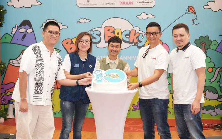Wakil Menteri Ekonomi Kreatif, Irene Umar, membuka secara resmi perayaan satu dekade IP komik lokal "Tahilalats" di Bintaro Jaya Xchange Mall, Tangerang Selatan, Sabtu (13/12/2025).