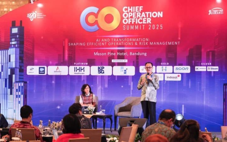 Ethico-Medico-Legal Advisor MAB AdMedika Prof. Dr. dr. Agus Purwadianto, SH, MSi, Sp.FM(K). Pada aat sesi diskusi khusus bertajuk “The Strategic Imperative of the Medical Advisory Board (MAB)” pada rangkaian Chief Operation Officer (COO) Summit 2025 yang berlangsung pada Jumat (7/11) di Mason Pine Hotel, Bandung.