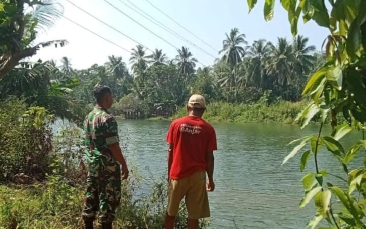 Satgas TMMD Ke-124 Kodim 0408/BS Pantau Aliran Sungai