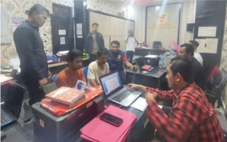 Empat dari Dua Tersangka DPO Pelaku Curas Berhasil di Amankan Polres Oku Timur
