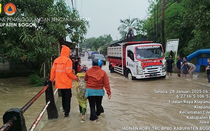 Banjir yang melanda Kecamatan Bojonggede, Kabupaten Bogor, Provinsi Jawa Barat (28/1) Sumber foto BPBD Kabupaten Bogor