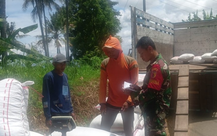 Anggota TNI Kodim Ponorogo Terus Lakukan Pendampingan