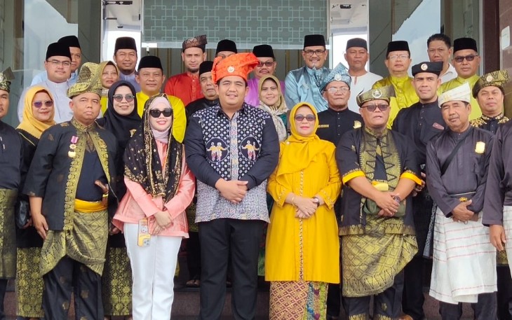 Bupati Bintan Disambut di Terminal VVIP Bandara RHF Tanjung Pinang 