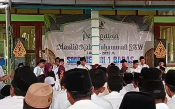 SMPN 1 Badas Kab Kediri Gelar Peringatan Maulid Nabi Muhammad SAW Tahun 2025
