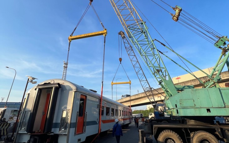 KAI Logistik Distribusikan 22 Kereta dari Jawa ke Sumatera
