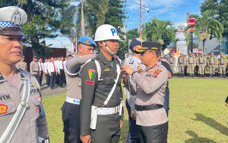 Kapolres Bitung Albert Zai Pimpin Apel Gelar Pasukan Operasi Patuh Samrat 2025
