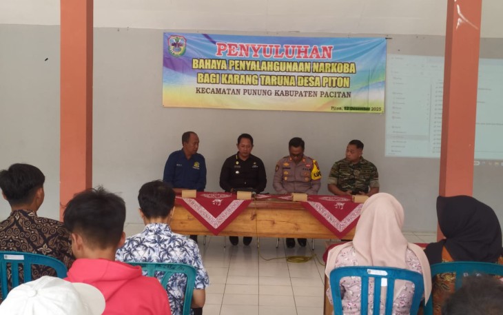 Babinsa Koramil 0801/10 Punung Dukung Penyuluhan Bahaya Narkoba Bagi Karang Taruna Desa