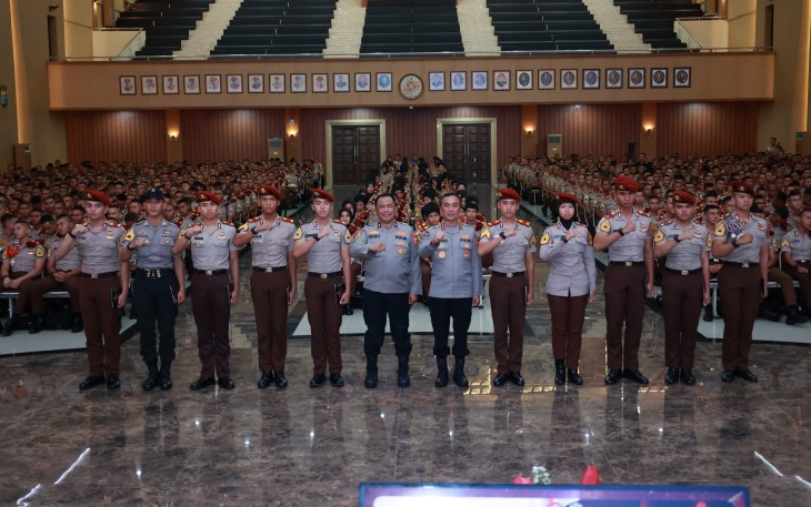 Foto bersama usai acara