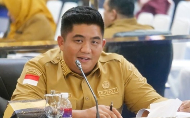 Bupati Bintan Roby Kurniawan