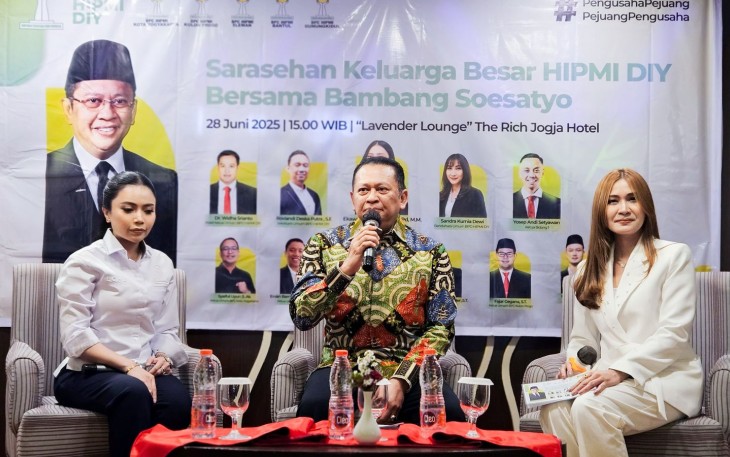 Anggota DPR RI sekaligus mantan Ketua OKK HIPMI 2001-2005 dan Wakil Ketua Umum Partai Golkar Bambang Soesatyo Hadiri Sarasehan HIPMI Yogyakarta