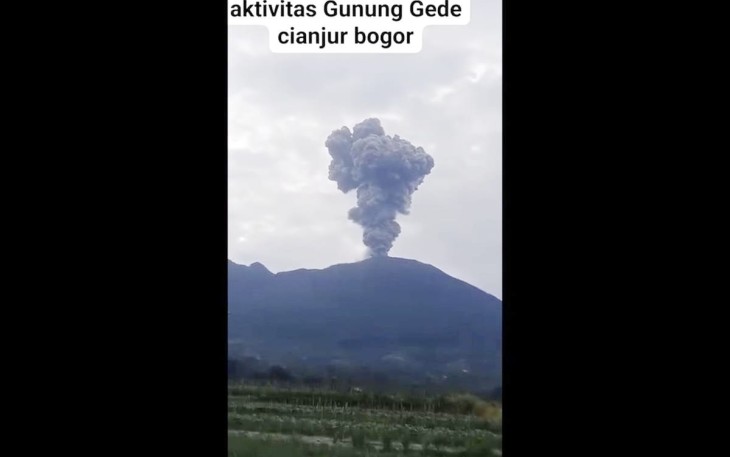 BNPB Tegaskan Video Erupsi Gunungapi Gede Tidak Benar