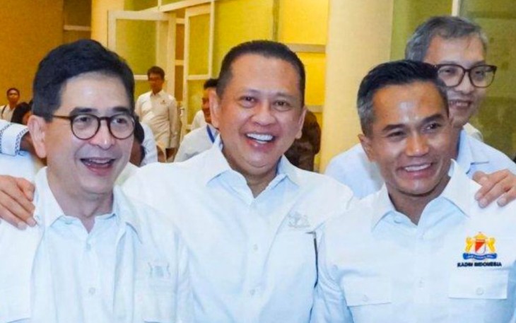 Wakil Ketua Umum Koordinator Bidang Politik & Keamanan (Polkam) KADIN Indonesia Bambang Soesatyo Foto Bersama 