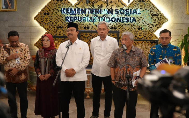 Menteri Sosial Saifullah Yusuf menggelar rapat pembahasan percepatan pembangunan Sekolah Rakyat di Kantor Kementeran Sosial (Kemensos), Rabu (5/3/2024)