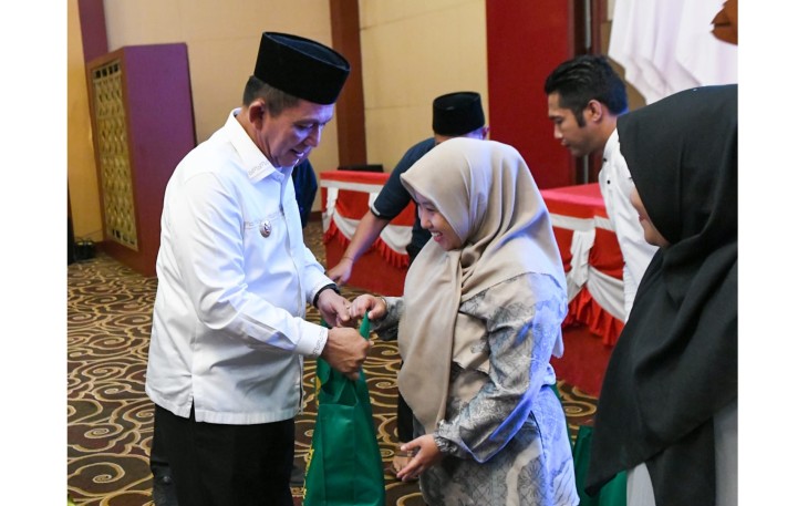 Gubernur Kepulauan Riau H Ansar Ahmad