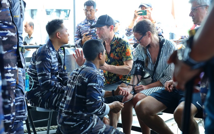 WNA Korban KM Putri Papua Ungkap Rasa Syukur Usai Diselamatkan TNI AL