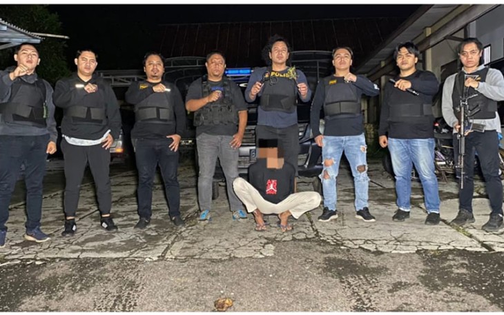 Tim Tarsius Presisi Polres Bitung saat mengamankan pelaku RDT yang kedapatan membawa Sajam Jenis Panah Wayer