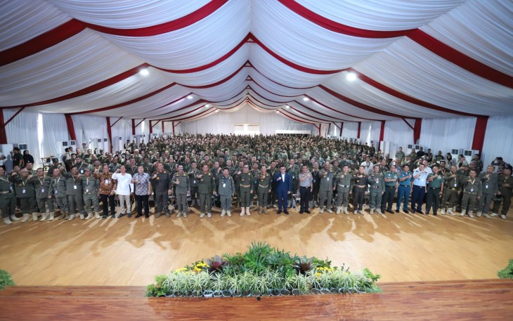 Menteri Dalam Negeri Muhammad Tito Karnavian secara resmi membuka Retreat Pembekalan Kepala Daerah 2025 di Lembah Tidar Akademi Militer (Akmil) Magelang, Jawa Tengah, Sabtu (22/2/2025)
