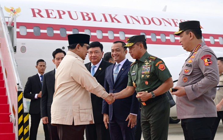 Panglima TNI Sambut Kedatangan Presiden RI Usai Lawatan ke Timur Tengah