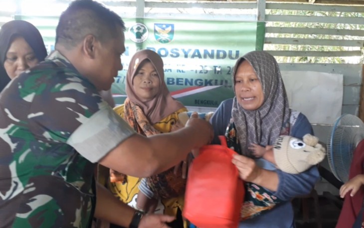 Satgas TMMD Kodim 0407/Kota Bengkulu Gelar Sosialisasi Penyuluhan Posyandu