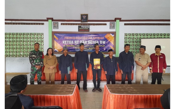 Sertu Sutardi dari Koramil 0806-10/Pule hadiri Pengukuhan Ketua RT dan RW