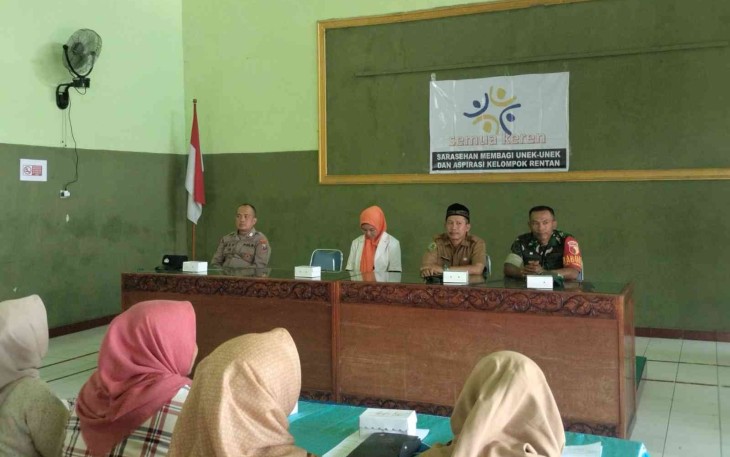 TNI-Polri dan Kelurahan Tamanan Bangun Jembatan Hati Lewat Sarasehan Kesehatan Gratis