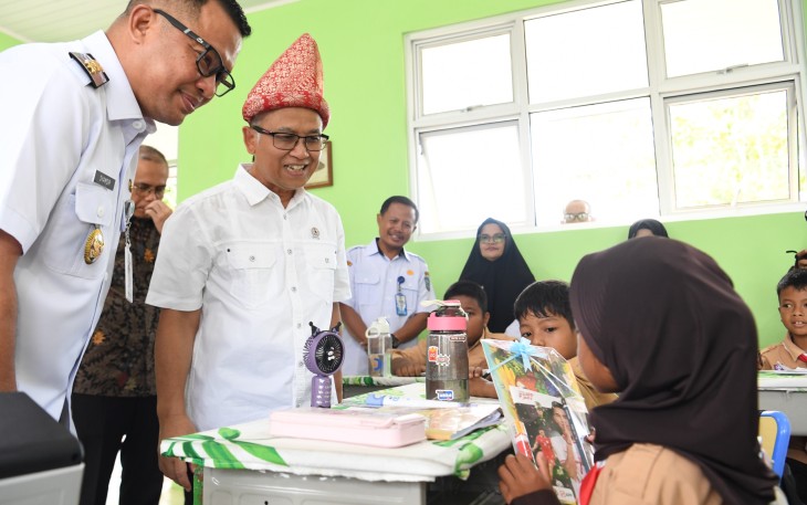 Wamendikdasmen Atip Apresiasi Kemajuan Pendidikan di Kabupaten Belitung