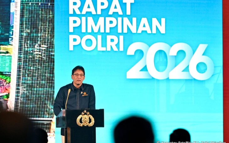 Menteri Keuangan (Menkeu) Purbaya Yudhi Sadewa saat menghadiri forum panel dalam Rapat Pimpinan (Rapim) POLRI bersama Menteri Dalam Negeri Tito Karnavian dan Menteri Koperasi Ferry Juliantono, pada Rabu (11/02), di Jakarta. 