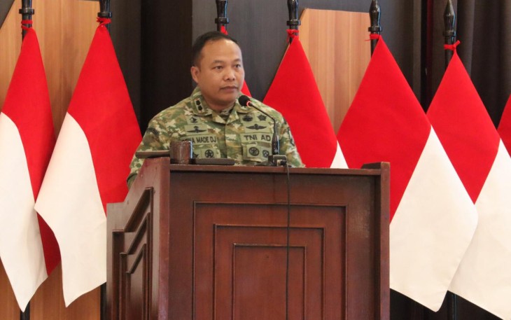 Dandim 1310/Bitung, Letkol Inf Dewa Made DJ saat menyampaikan pemaparannya.
