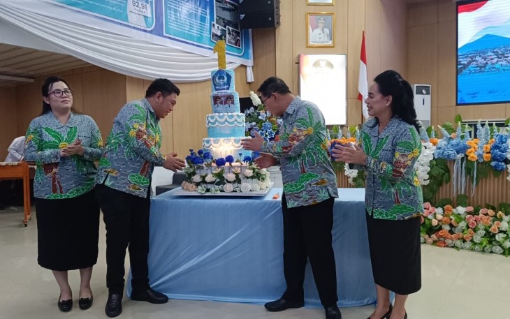 Pemerintah Kota Bitung saat Menggelar Peringatan 1 Tahun Kepemimpin HH-RM Secara Sederhana