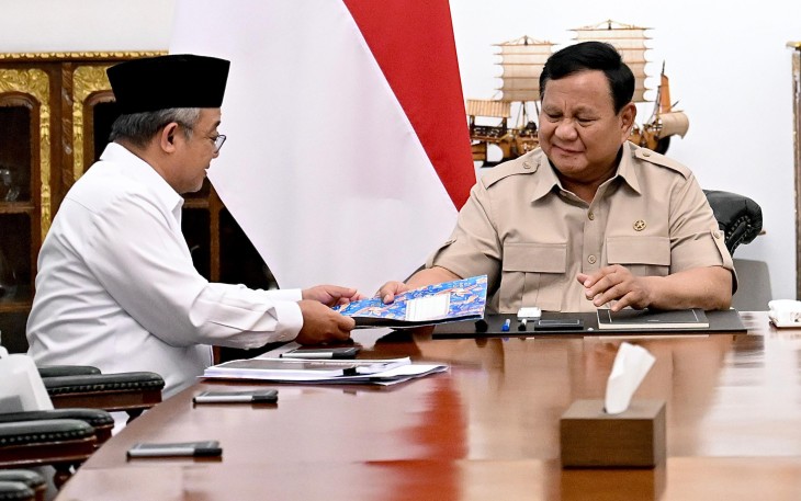 Pertemuan Presiden Prabowo Subianto dengan Menteri Pendidikan Dasar dan Menengah (Mendikdasmen) Abdul Mu’ti, di Istana Merdeka, Jakarta, Kamis (11/6).