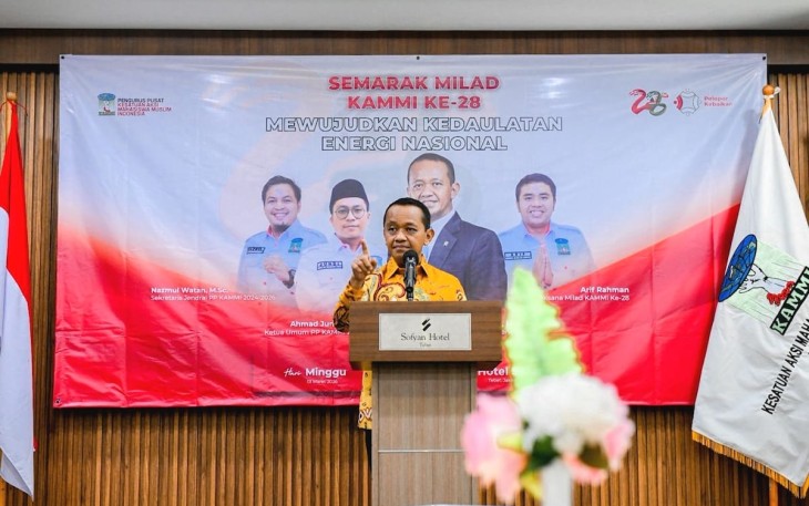 Menteri ESDM Bahlil Lahadalia dalam acara Semarak Milad ke-28 Kesatuan Aksi Mahasiswa Muslim Indonesia (KAMMI) di Jakarta, Minggu (1/3).