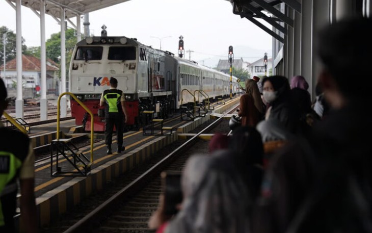 7 Stasiun Tersibuk Daop 2 Bandung Selama Angkutan Lebaran, Bandung dan Kiaracondong