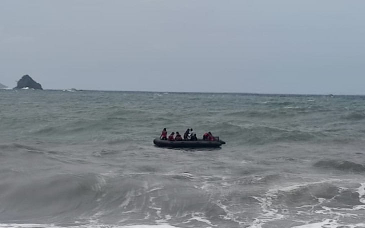 Aksi Cepat Prajurit TNI AL Selamatkan Empat Nelayan Terombang-Ambing di Perairan Bitung 
