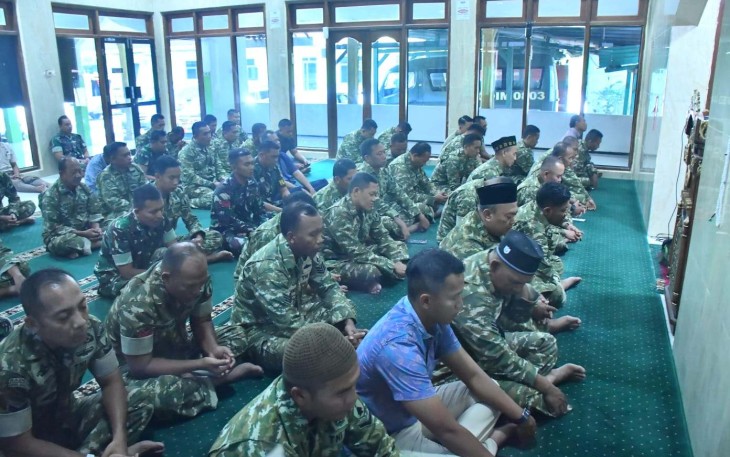 Doa bersama prajurit Kodim 0803/Madiun