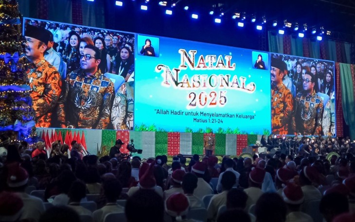 Puncak Perayaan Natal Nasional 2025 digelar pada Minggu, 5 Januari 2026, di Tenis Indoor Senayan, Jakarta yang menjadi penutup rangkaian Safari Natal yang berlangsung sejak November 2025