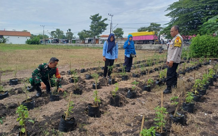 Babinsa Buduran Turun Langsung Dampingi Warga