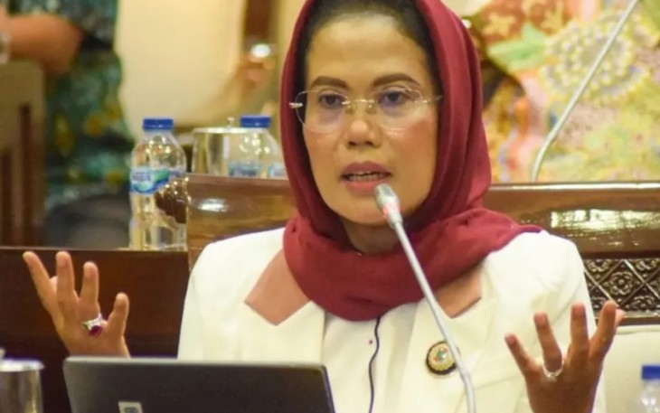 Anggota Fraksi PDIP yang juga Ketua Komisi E DPRD Jatim Sri Untari Bisowarno