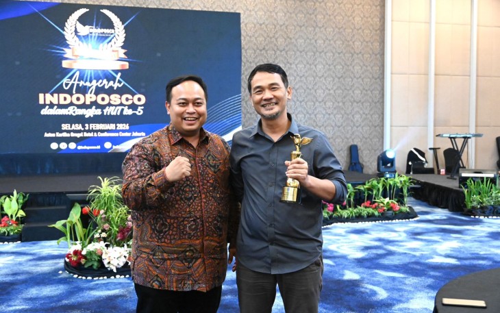 Mendikdasmen Abdul Mu’ti Raih Anugerah INDOPOSCO sebagai Tokoh Pencetak Karakter Unggul Pelajar Indonesia
