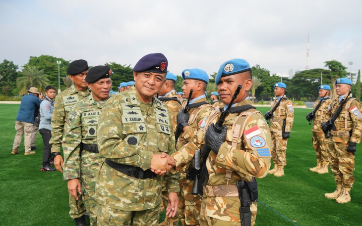 Inspektur Kolinlamil Hadiri Penyambutan Satgas MTF TNI Kontingen Garuda XXVIII-P/UNIFIL 2004/2005