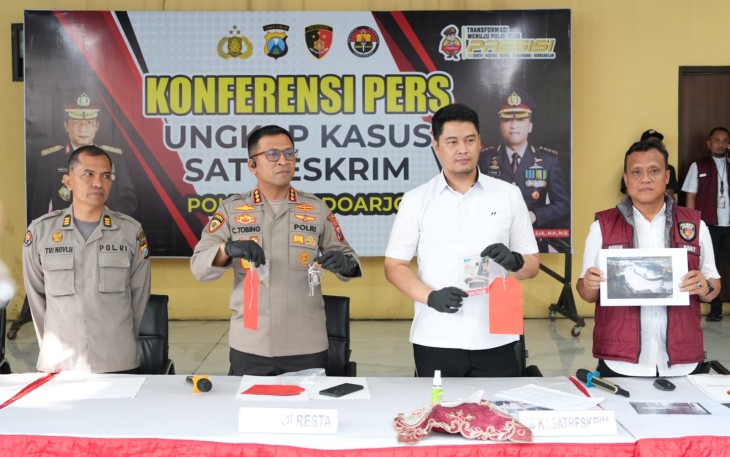 Polresta Sidoarjo Polda Jawa Timur berhasil mengungkap kasus tindak pidana pencurian dengan pemberatan (curat) berupa pembobolan dan pencurian brankas