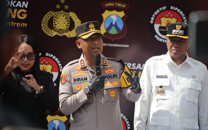 Kapolres Tulungagung AKBP Dr Ilham Kustarto saat memberikan konferensi pers 