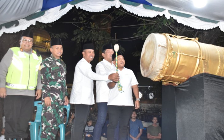 Danrem 023/KS Kolonel Inf Iwan Budiarso melepas pawai takbiran 