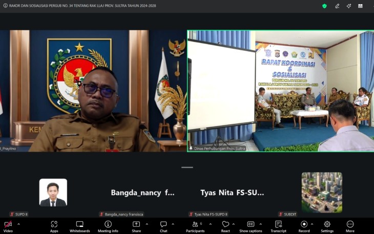 Direktur Sinkronisasi Urusan Pemerintahan Daerah II Ditjen Bina Pembangunan Daerah Kemendagri, Suprayitno, saat menyampaikan paparan secara daring