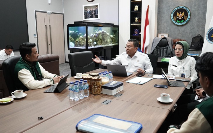 Wakil Kepala Badan Gizi Nasional (BGN), Sony Sonjaya, menerima audiensi dari Jaringan Muda Indonesia (JMI) di Kantor Badan Gizi Nasional pada Senin (25/5)