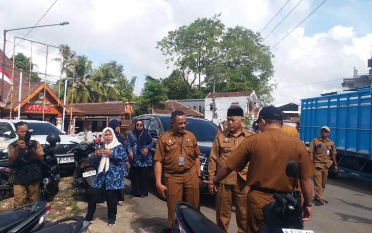 Bupati Malang Sidak Puskesmas Bantur, Soroti Kecepatan dan Kualitas Pelayanan Kesehatan